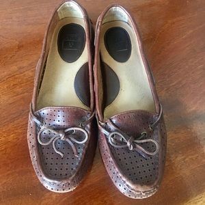 Frye Reagan Perforated Brown Size 5.5